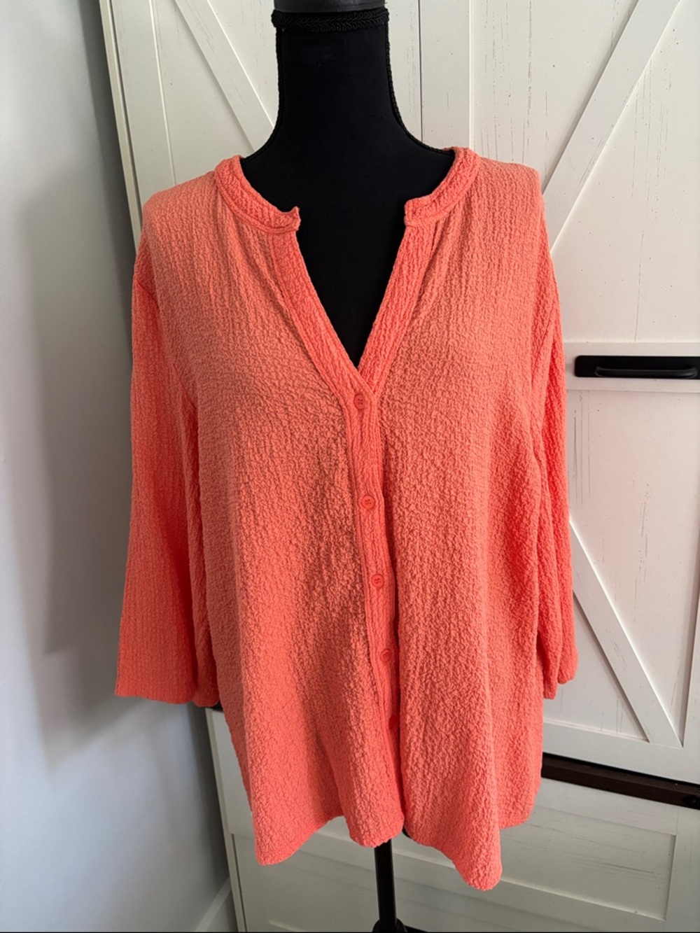Rebecca Malone Coral Button-Front Textured Blouse 3/4 length sleeves